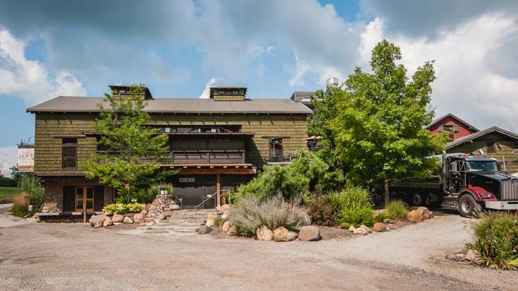 Traders Point Creamery wedding venue Zionsville - Lightning Limo transportation